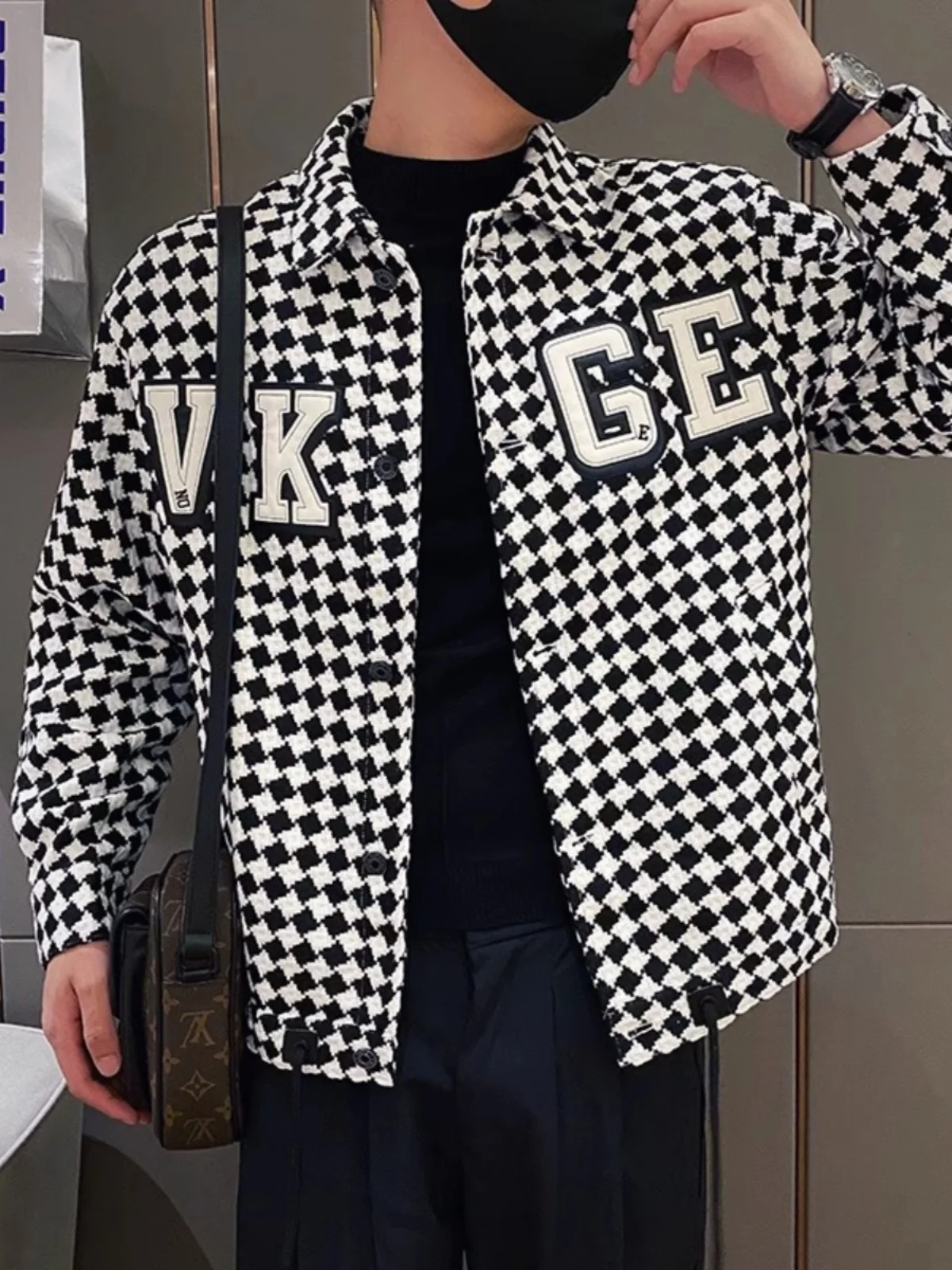 

Утепленная клетчатая куртка для мужчин: повседневная осенне-зимняя верхняя одежда с длинными рукавами, на пуговицах, молодежная модная уличная одежда, пальто
