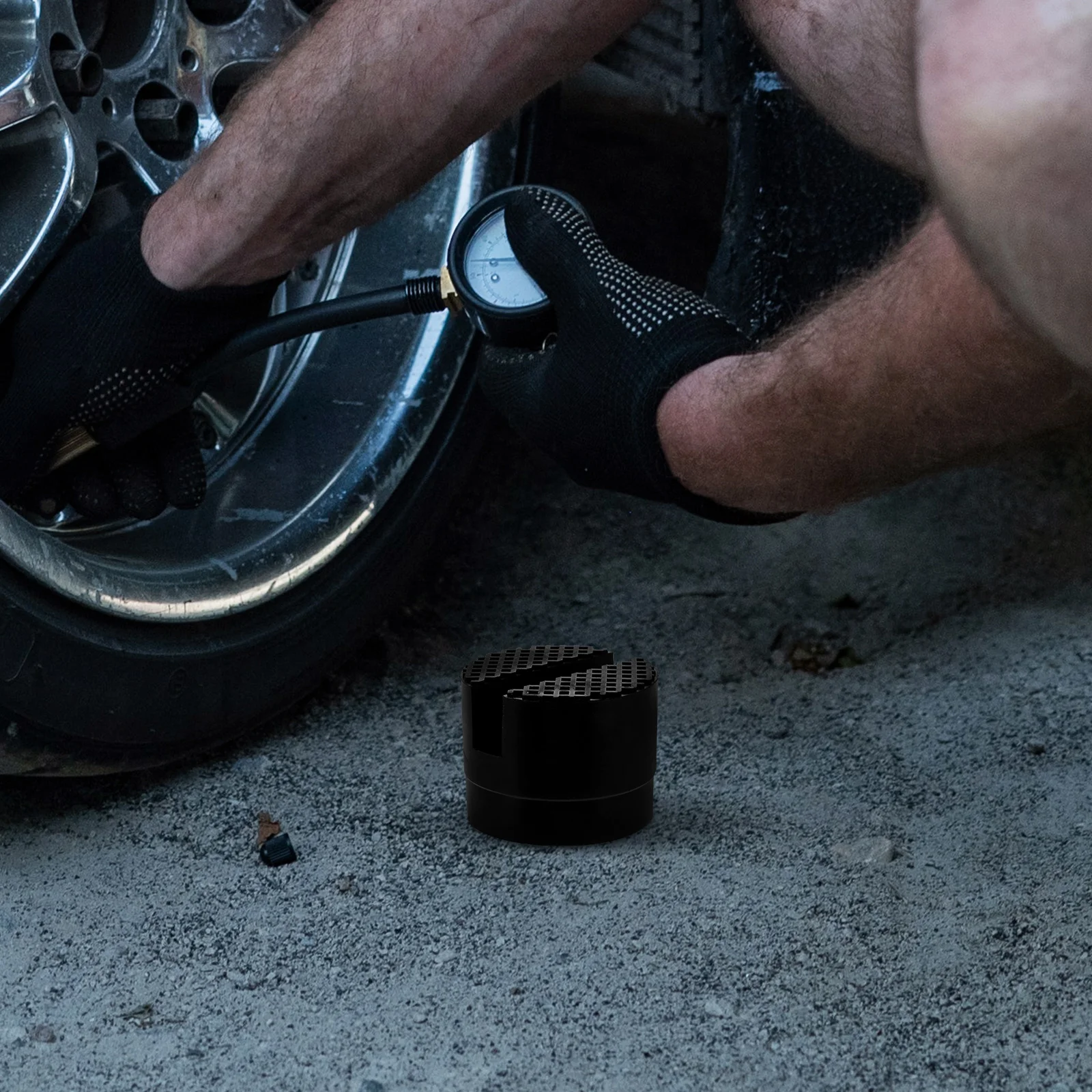 

Rubber Pads Universal Floor Jack Pad Anti-Slip Shock Absorbing For Vehicle Lifts Jack Stand Rv Trailer Support