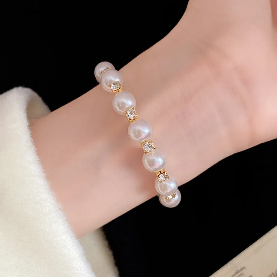 سوار مفتوح الكفة مع حجر الراين رصع حبات اللؤلؤ الفرنسية خمر موضة ضوء سوار فاخر NicheJewelry للنساء