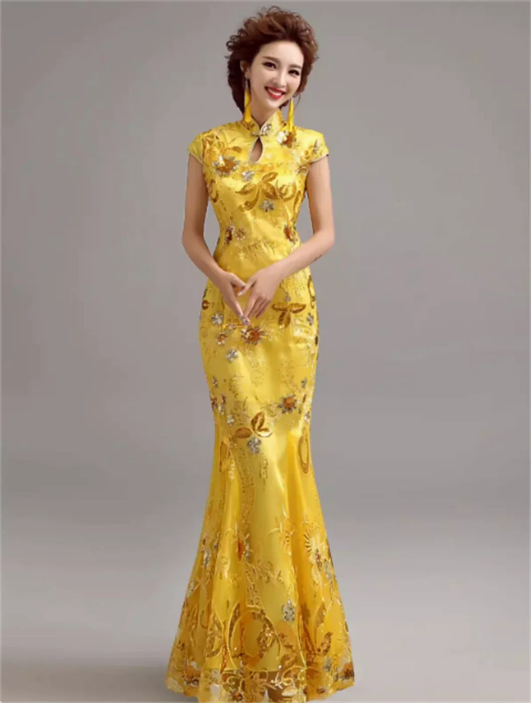 

Yellow Chinese Cheongsam Stage Performance Wedding Dress Cheongsam