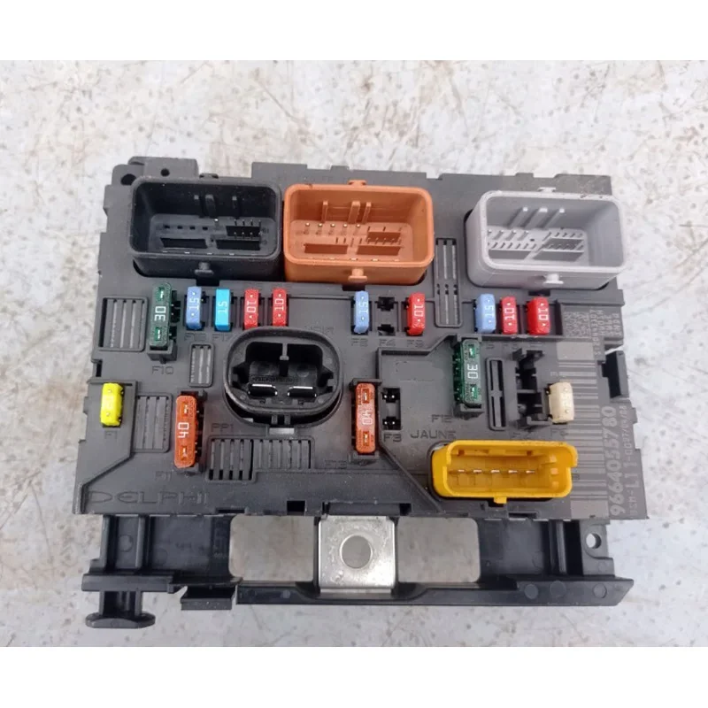 9664055780 9664826080 6500FH Fuse Box Control Unit Assembly BSM-L11 For Peugeot 307 Citroen C4 Low Configuration