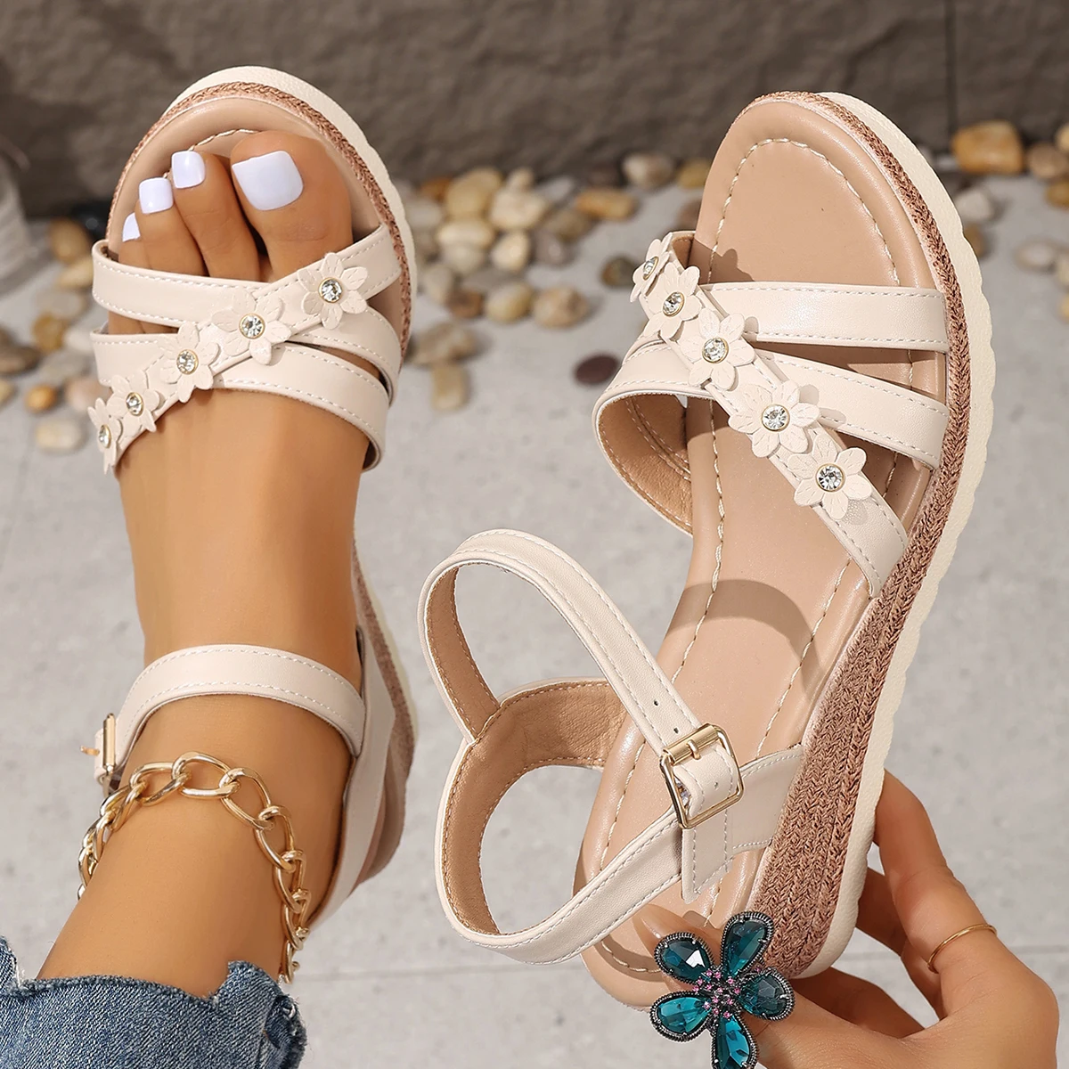 Fashion Flower Decor Women\'s Wedges Sandals Summer 2024 Ankle Strap Platform Sandles Woman Non Slip Casual Beach Sandalias Mujer