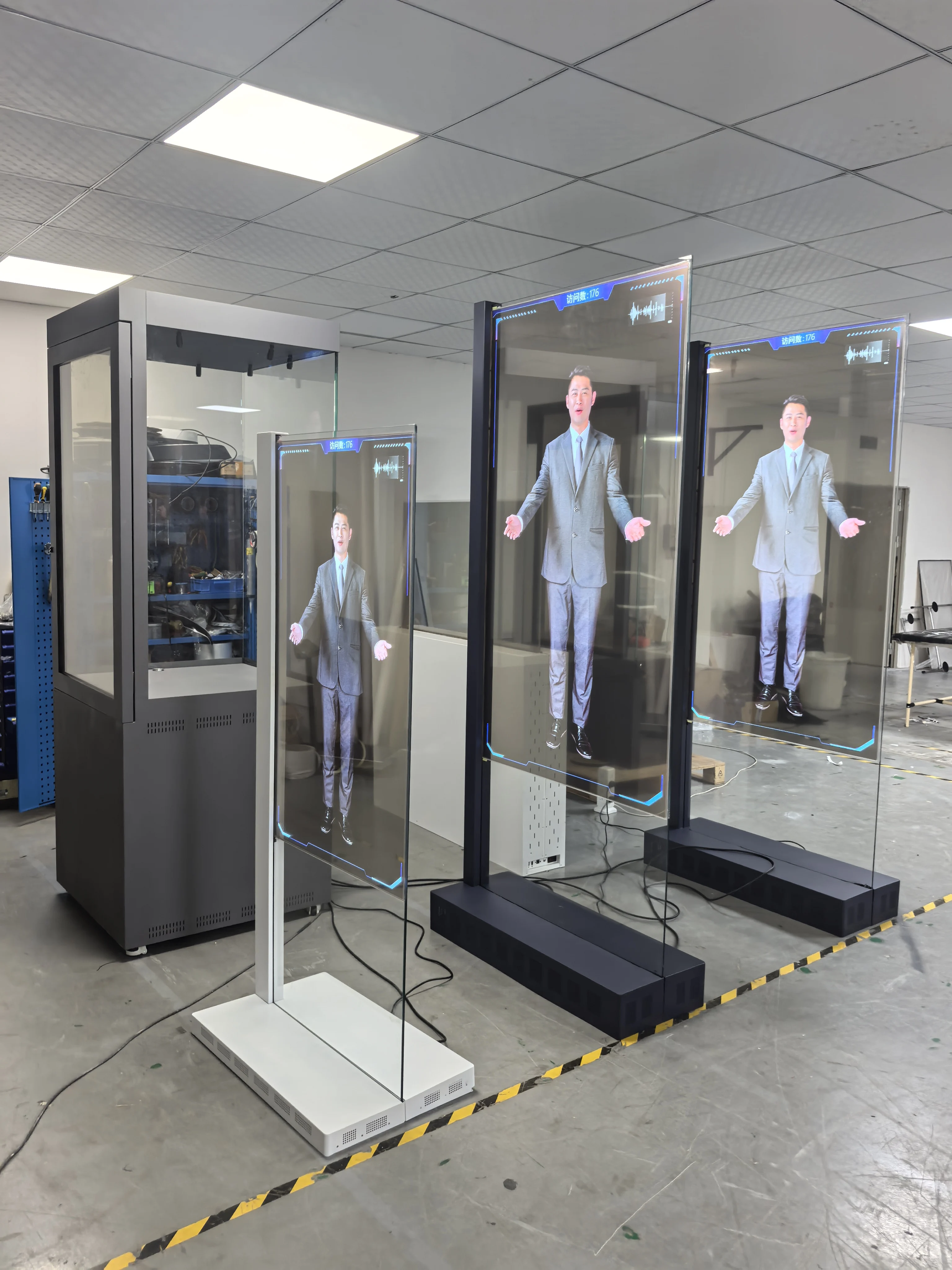 Digital Signage Display Screen Organic Light-emitting Diode Floor Standing Digital Signage for Hotel Lobby Retail Advertising