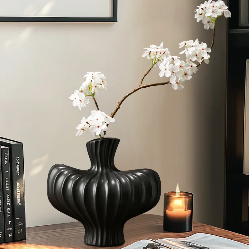 

Creative simple ceramic vase ornament light luxury high sense niche living room entrance TV cabinet dining side cabinet decorati