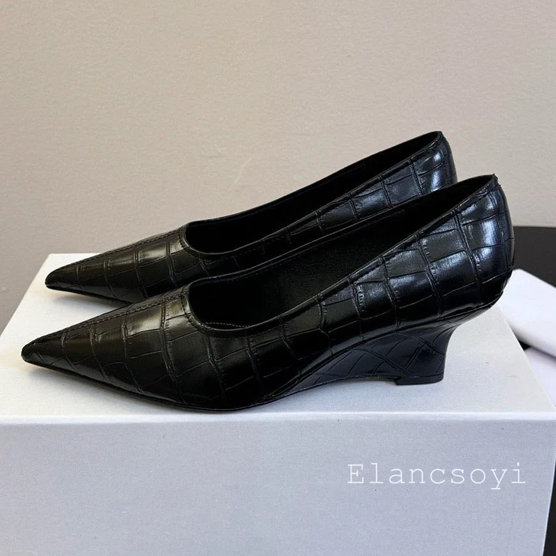 Office shoes genuine leather retro slope follow-up shoes 2026 summer new pointed shallow mouth office commuting high heels