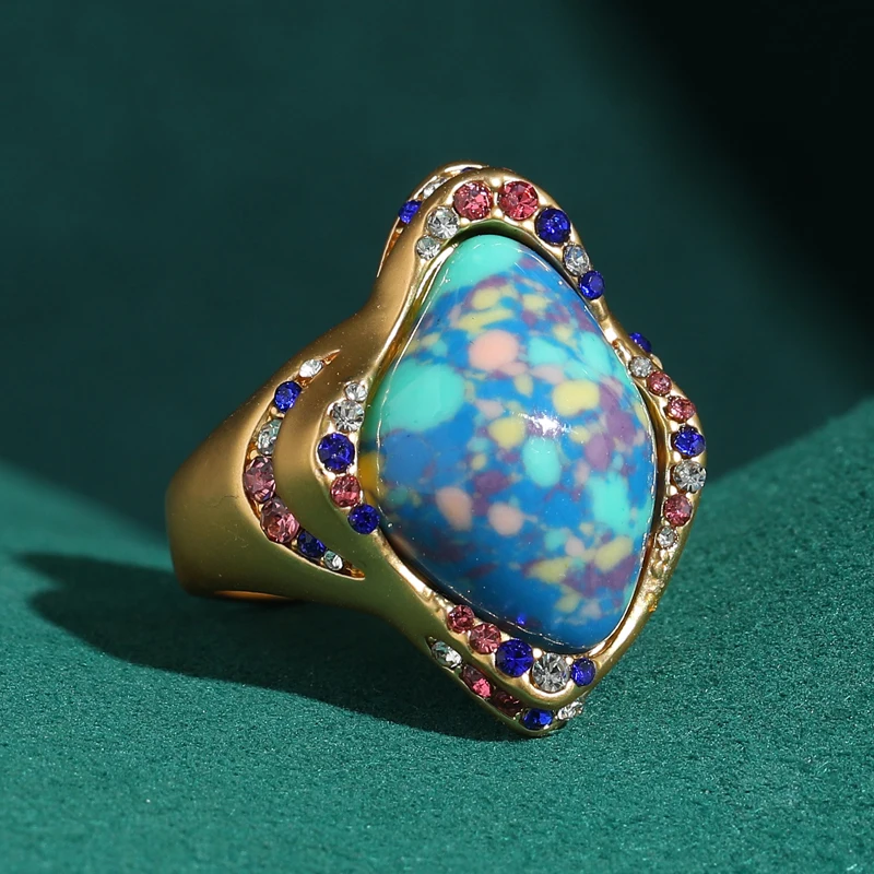 Vintage Bright Resin Female Irregular Rings Natural Stone Designer Jewelry Antique Gold Plated Accessories 2026 Engagement Gifts