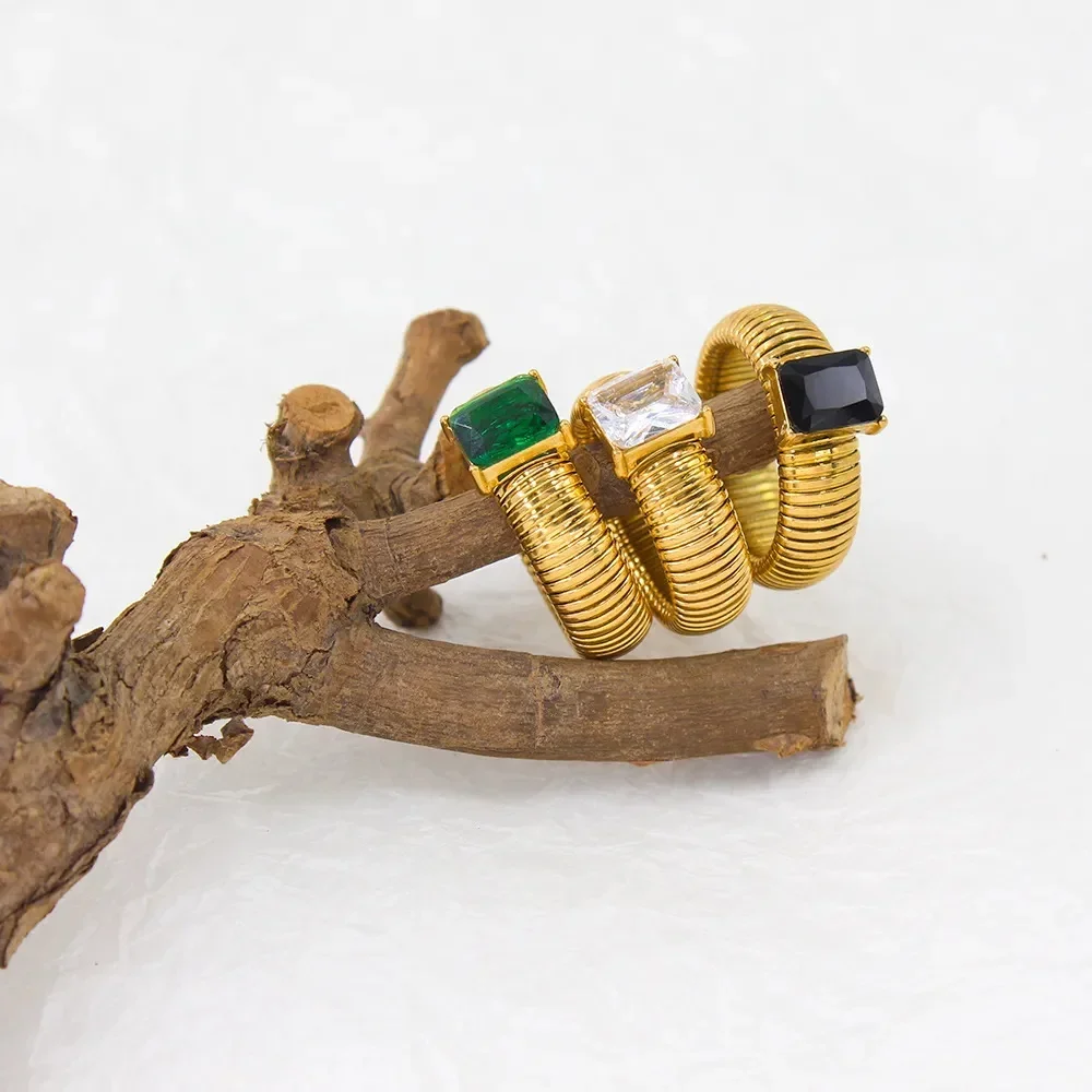 Exquisite mehrfarbige quadratische Kristall-Chunky-Twist-Ringe für Damen, 18 Karat vergoldet, wasserdicht, Statement-Ring, Hochzeit, Party-Schmuck