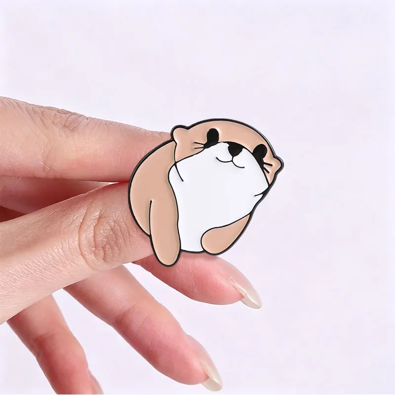 Chubby Napping Otter Emaille-Anstecknadel, weiche Cartoon-Brosche mit wassergebundenem Tier, Reversnadel, Schmuckgeschenk für Freunde – Detail 8