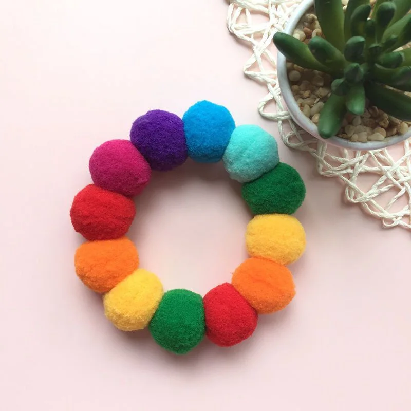 

3cm Fashion Colorful Balls Pet Collar Christmas and Halloween Decorations Soft Comfortable Necklace for Dog Cat Pet Supplies