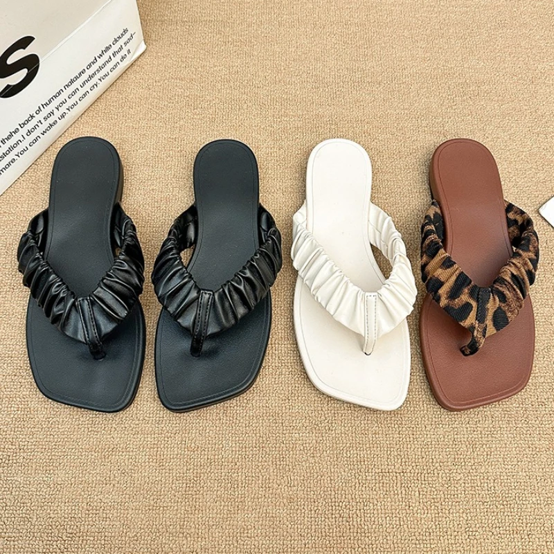 

Женские шлепанцы с закрытым носком, легкие, нескользящие, для свиданий и отпуска, летние уличные пляжные шлепанцы с леопардовым принтом