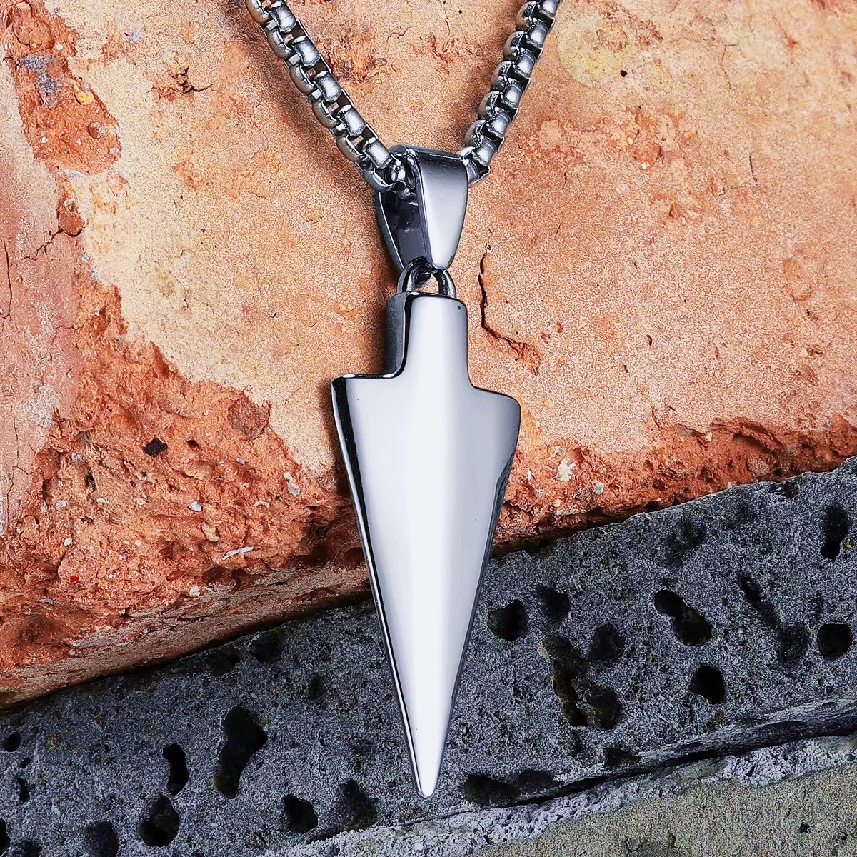 Simple Arrow Men Necklace With Pendant Stainless Steel Sculptible Jewelry For Male Women Punk HipHop Accessories Gifts Wholesale
