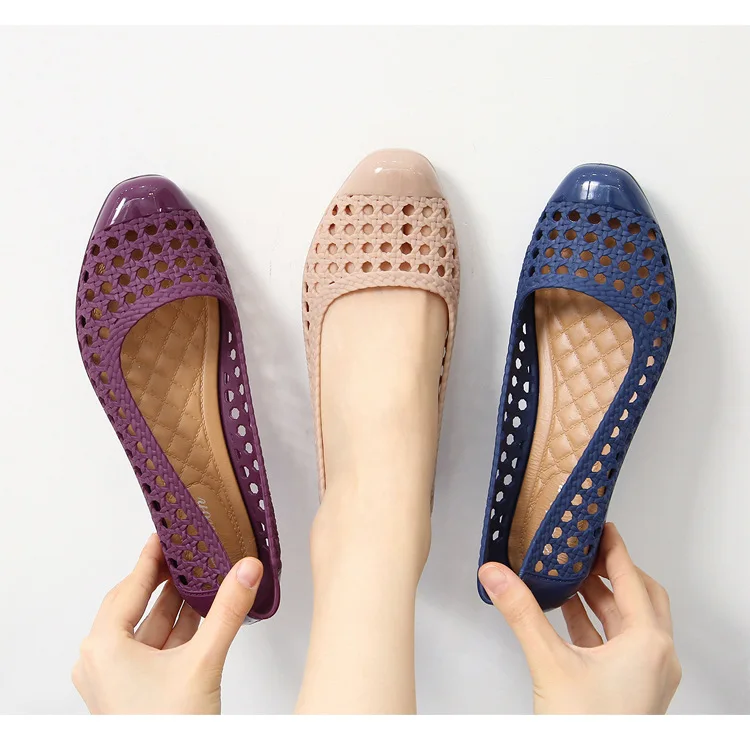 Version Sandals for Women Wearing Anti-skid Jelly Thick Heels Hollowed Out Toe Caps Jelly Insets Trendy Single Shoes In Summer