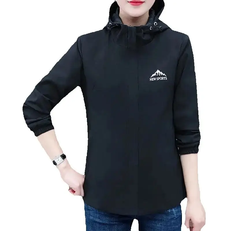 

Куртки средней длины, женские весенне-осенние плащи, новинка 2025, модные свободные куртки больших размеров, модная ветровка с капюшоном, женский топ