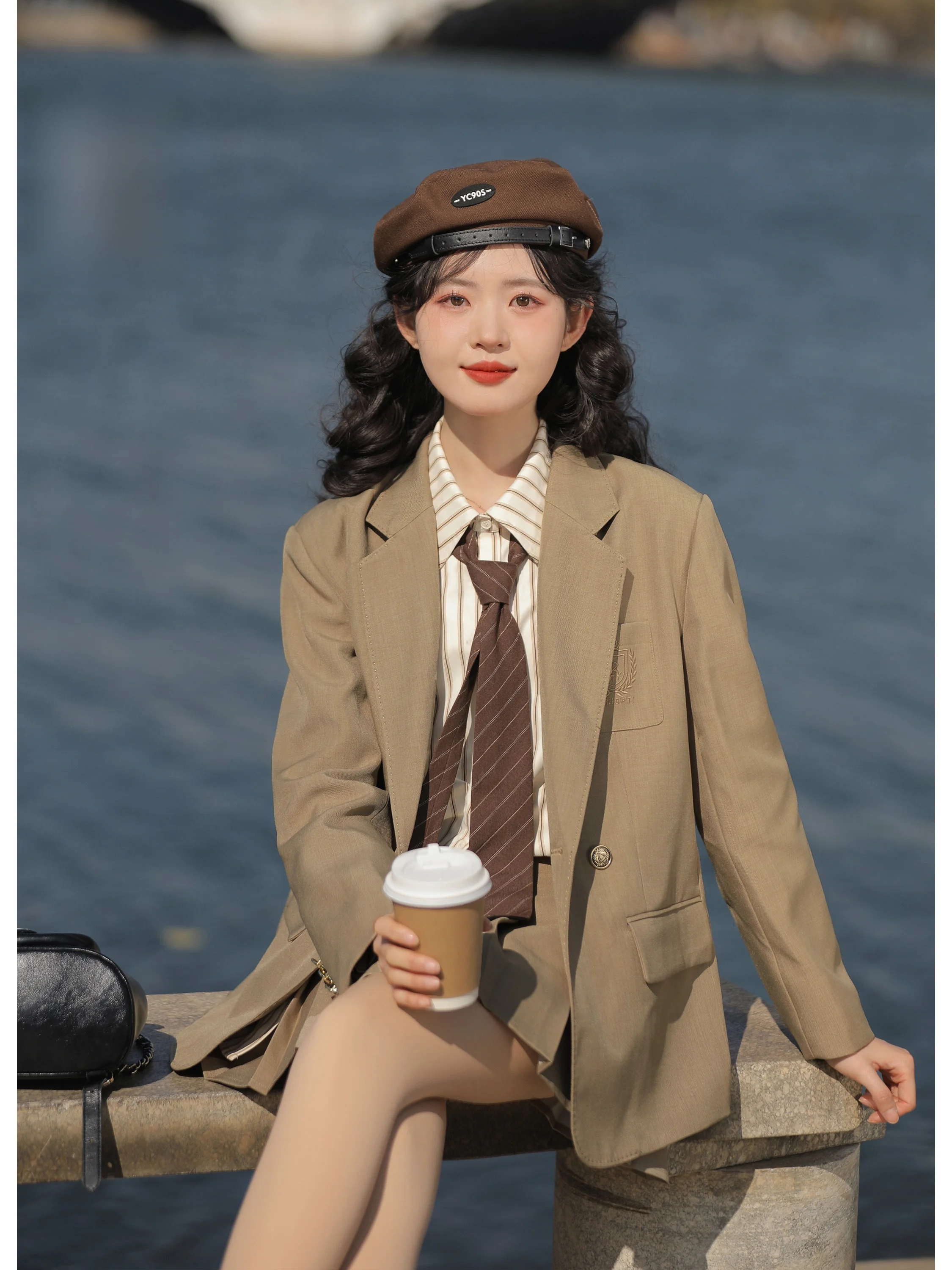 

Lingjiu 2025 New Sle Briti College Wind Women's Jaet Skirt Two-Piece Suit Sweet Sle Long Sve Single Button Closure