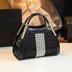 Large Capacity 2023 New Crocodile Pattern Fashion Middle aged Mom Women's Bag with High Quality and Elegance Crossbody Handbag