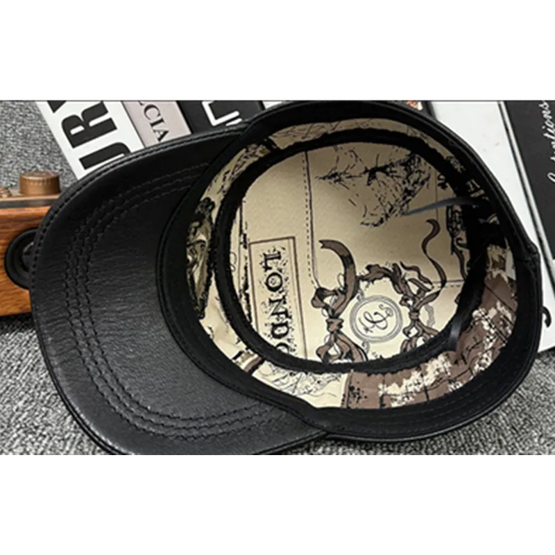 2025 جديد الخريف الشتاء الدافئة قبعة جلدية حقيقية شخصية جلد الغنم القبعات العسكرية للرجال قبعة مسطحة قبعة حفلات ثابتة