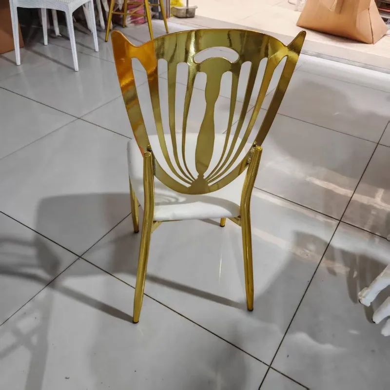 Manufacturer metal wrought iron back flower bamboo chair hotel wedding chair European restaurant outdoor wedding chair custom ch