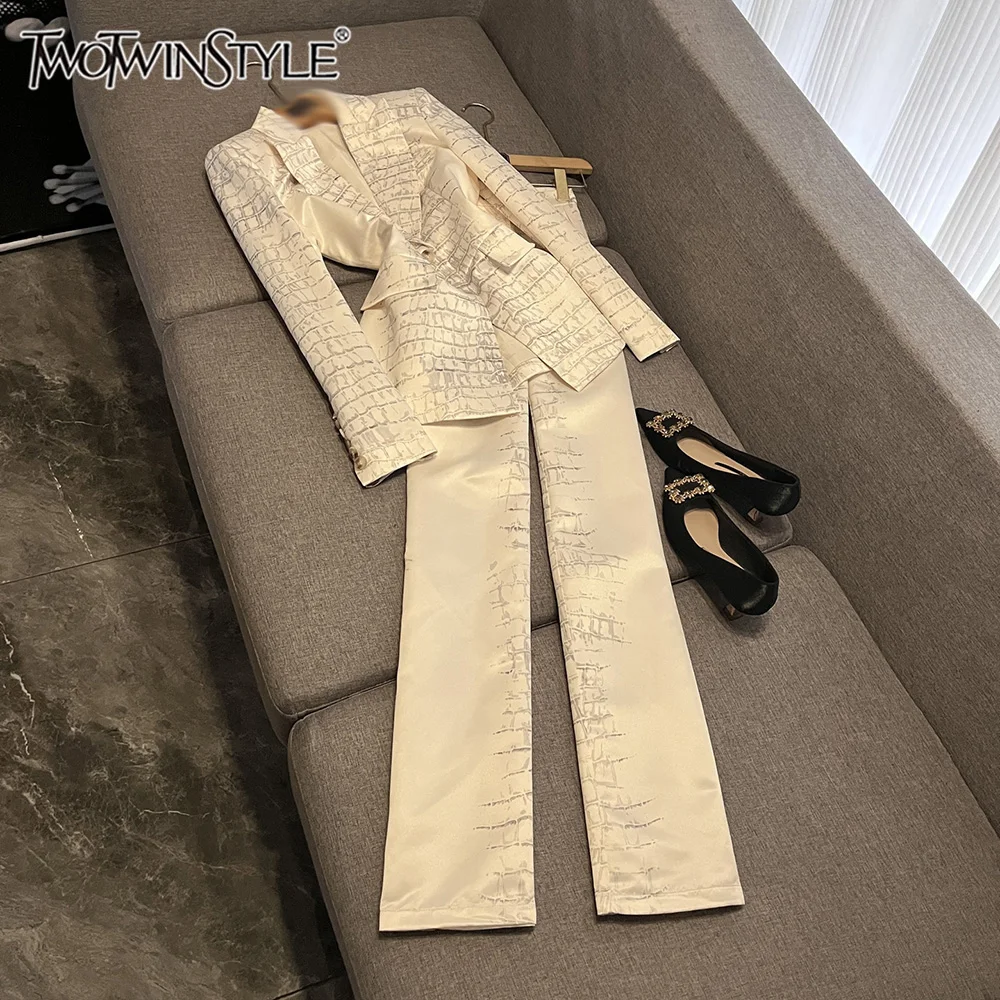 

TWOTWINSTYLE Crocodile Skin Print Two Piece Sets For Women Lepel Long Sleeve Top High Waist Pants Chic Set Female New KSE548527