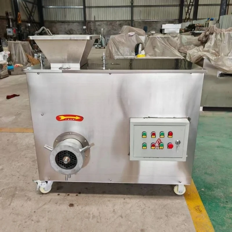 Fully Automatic Stainless Steel Meat Bone Shredding And Crushing Machine Frozen Plate Beef Bone And Pig Skin Grinder Machine