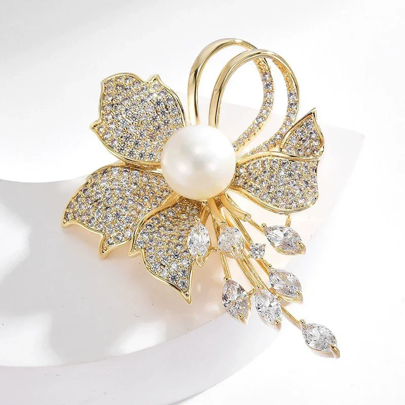 1pc Delicate Flower Brooch Pin Korean Style Rhinestone Corsage Flowers Jewelry - Great for Personal or Gift Use