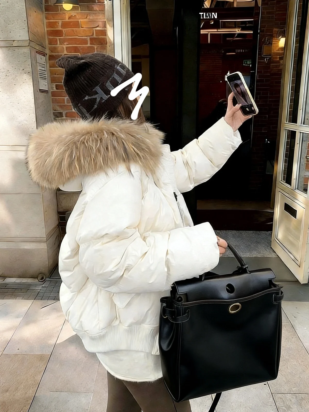 

Зимнее женское пальто MUKOK 90 White Du, с капюшоном и съемным воротником из меха белки, теплая верхняя одежда