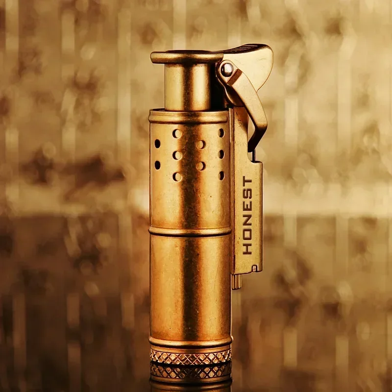 Personality Retro Brass Kerosene Lighter Creative Nostalgic Windproof Grinding Wheel Lighter Men\'s Gadget Accessories