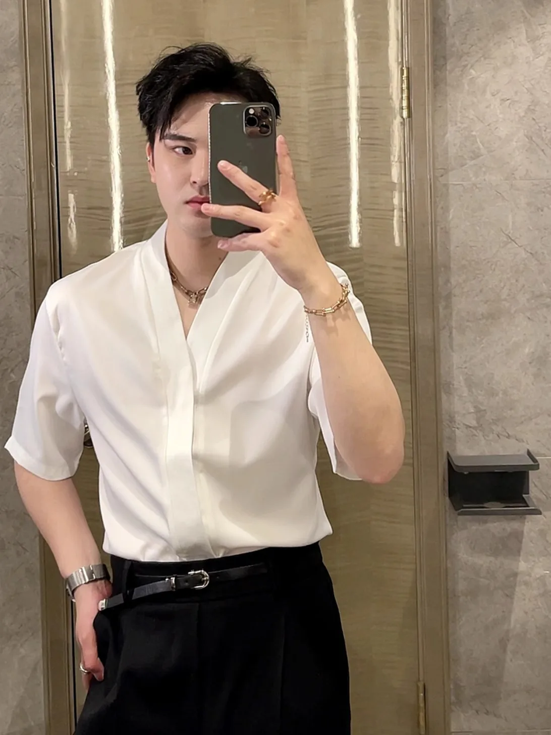 

Lightweight Ice Silk Short Sleeve Shirt Men's Summer Thin High-End Feeling Half Sleeve Korean Style Handsome Pure Color Shirt