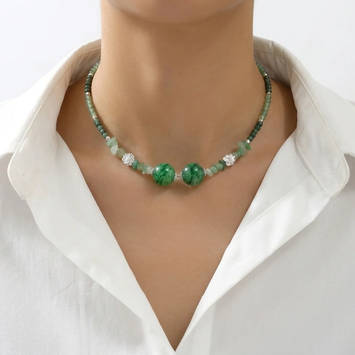 Vintage Ethnische Grüne Naturstein-Halskette mit Unregelmäßigen Perlen für Frauen und Männer, Chinesischer Stil, Silberfarbener Lotusblumen-Choker Schmuck – Detail 19