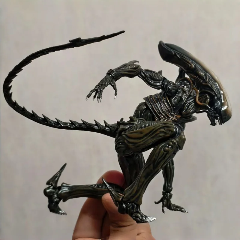 Nowa seria figurek 52TOYS Alien Lightning Dance Fig Lite Yoshi Xenomorph Filmowa Figurka Akcji Model Zabawka Prezent Urodzinowy dla Chłopca Prezent na Boże Narodzenie