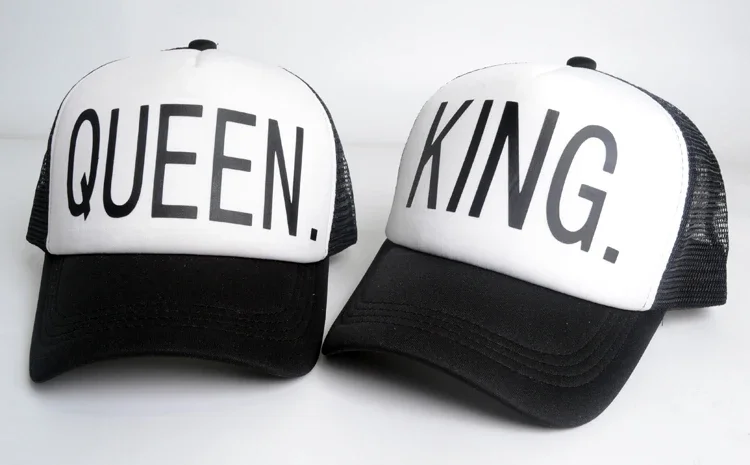 KING QUEEN เบสบอลหมวกพิมพ์ผู้ชายผู้หญิงตาข่ายฤดูร้อน Visor Snapback หมวกสีขาวสีดําคู่ Lover Hip Hop หมวกกีฬา