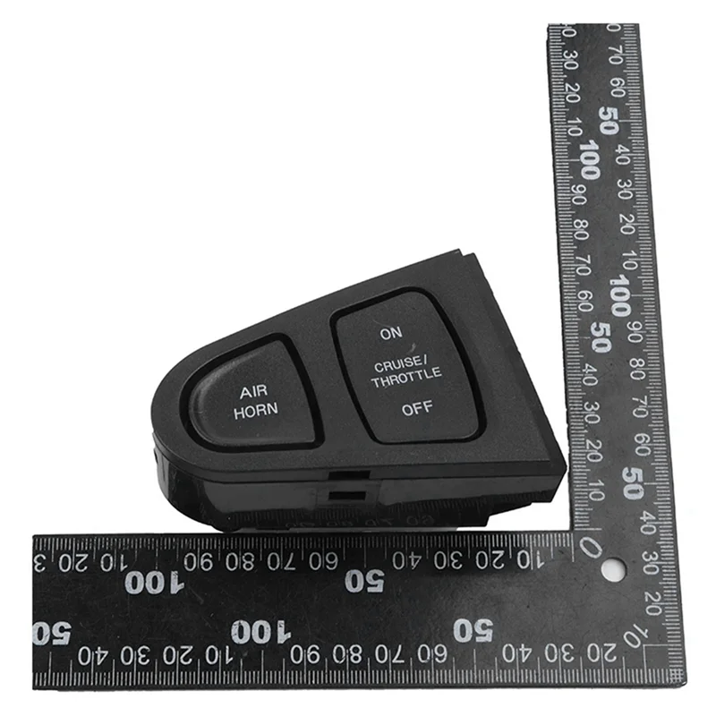 

2590922C1 Car Steering Wheel Cruise Control Switch For International 4100 4200 4300 4400 Truck Replacement Parts 1 PCS