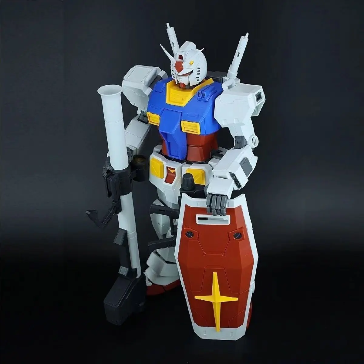 Fangdajing Model 1/35 Rx-78 2 Assembly Model with Led High Quality Collectible Robot Kits Models Kids Gift