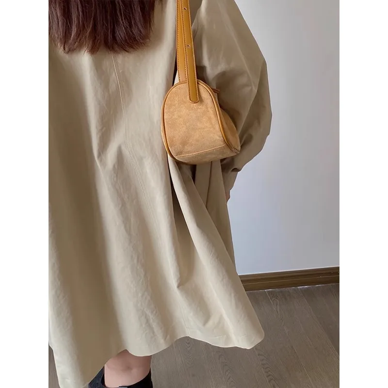 Light Luxury Design 2024 New Women\'s Crossbody Bag Spring Summer Square Vintage French Velvet Underarm Shoulder Bag