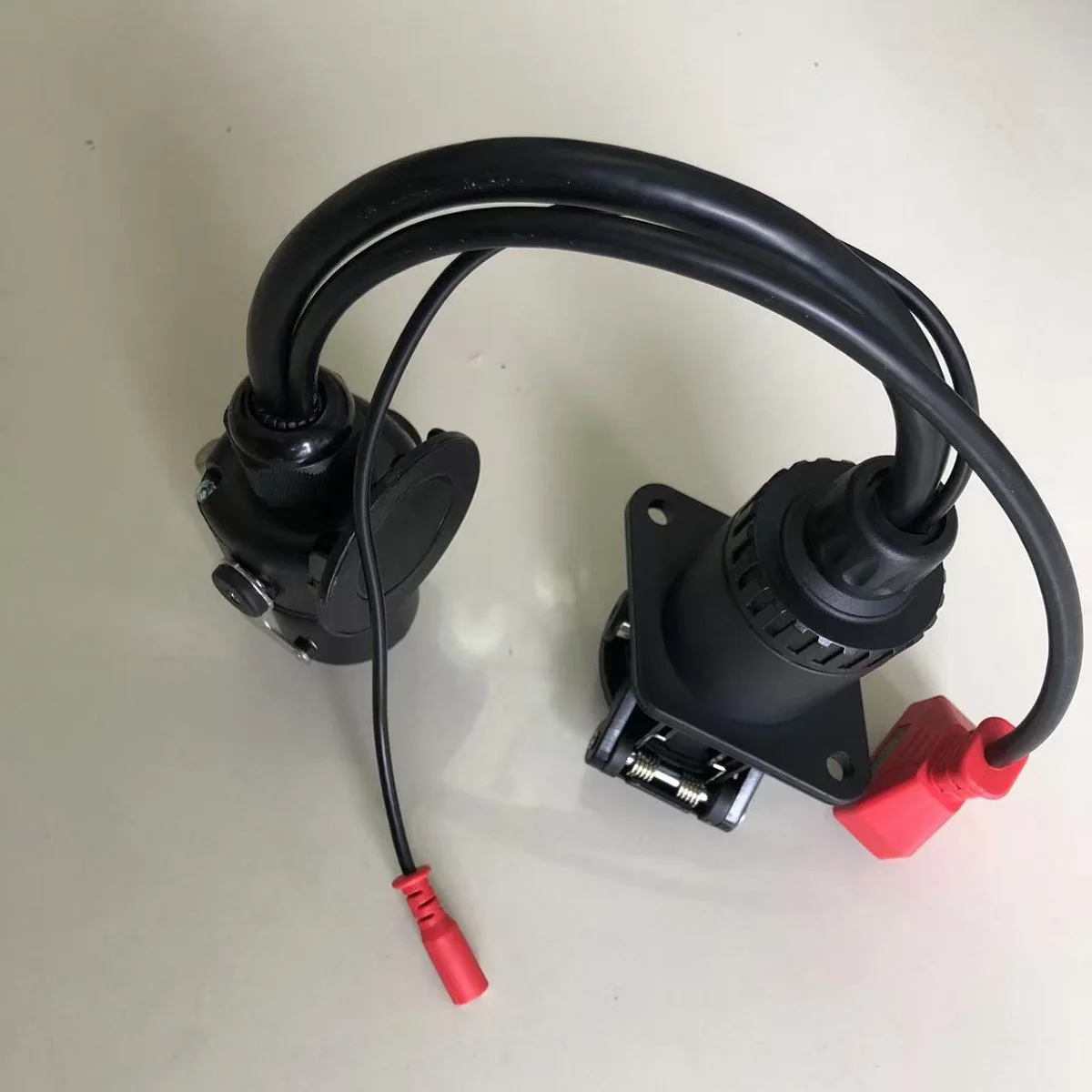 New Truck EBS ISO 7638 OBD2 Trailer Diagnostic Adapter Cable Compatible with Bosch Autel Autocom for Various Truck Vehicles