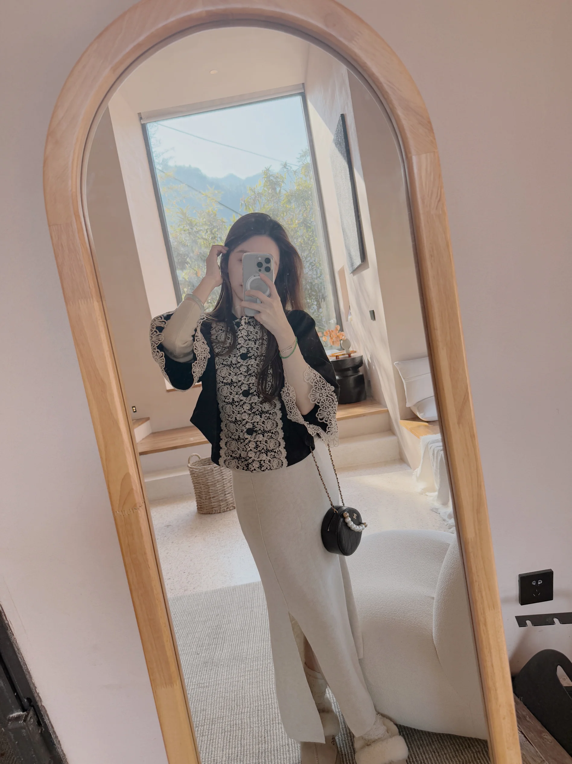 

Классическое шерстяное пальто Bla Rice 00 с кружевными вставками на плечах, однотонное, укороченное, на пуговицах, для повседневной носки