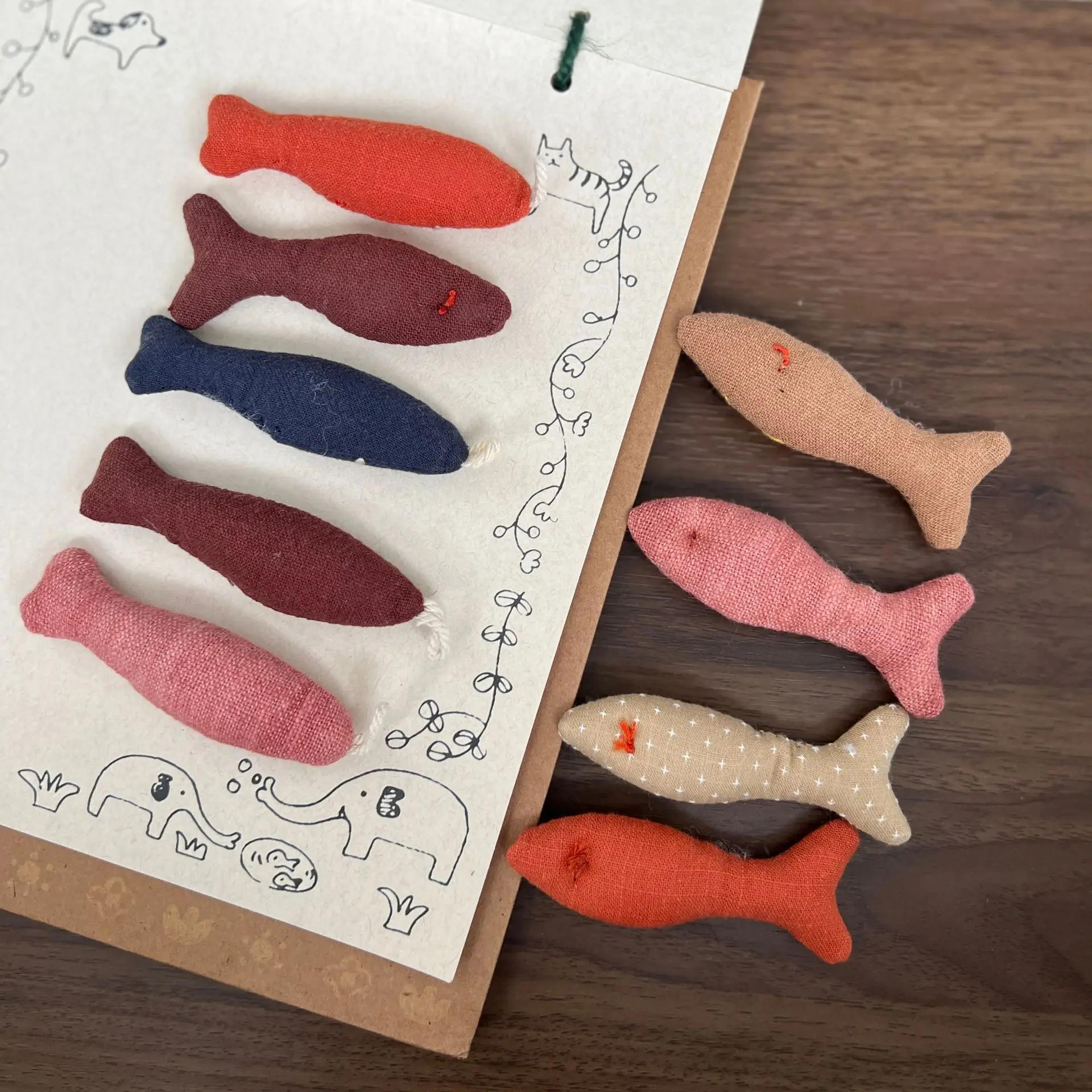 DIY Fabric Brooch Japanese Handmade Cotton Filled Little Fish for Kids Hair Clip Backpack Clothing Upgraded Embellishment
