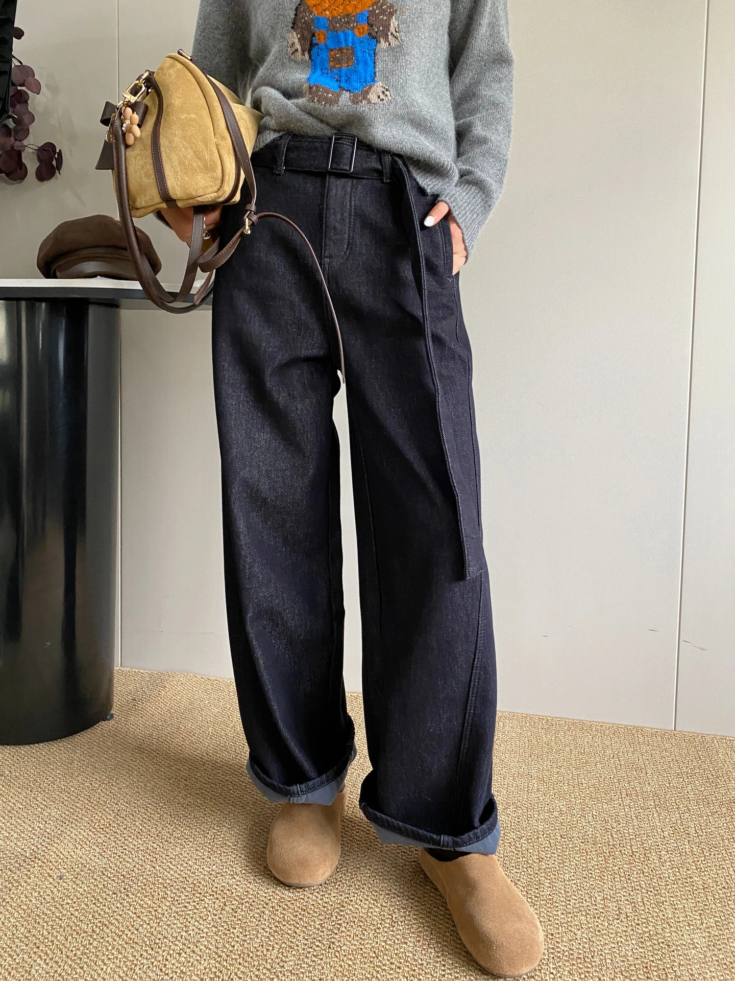 

Женские джинсы с высокой талией, на флисовой подкладке, широкие, осенне-зимние, новые, свободные, утягивающие, повседневные, свободного кроя