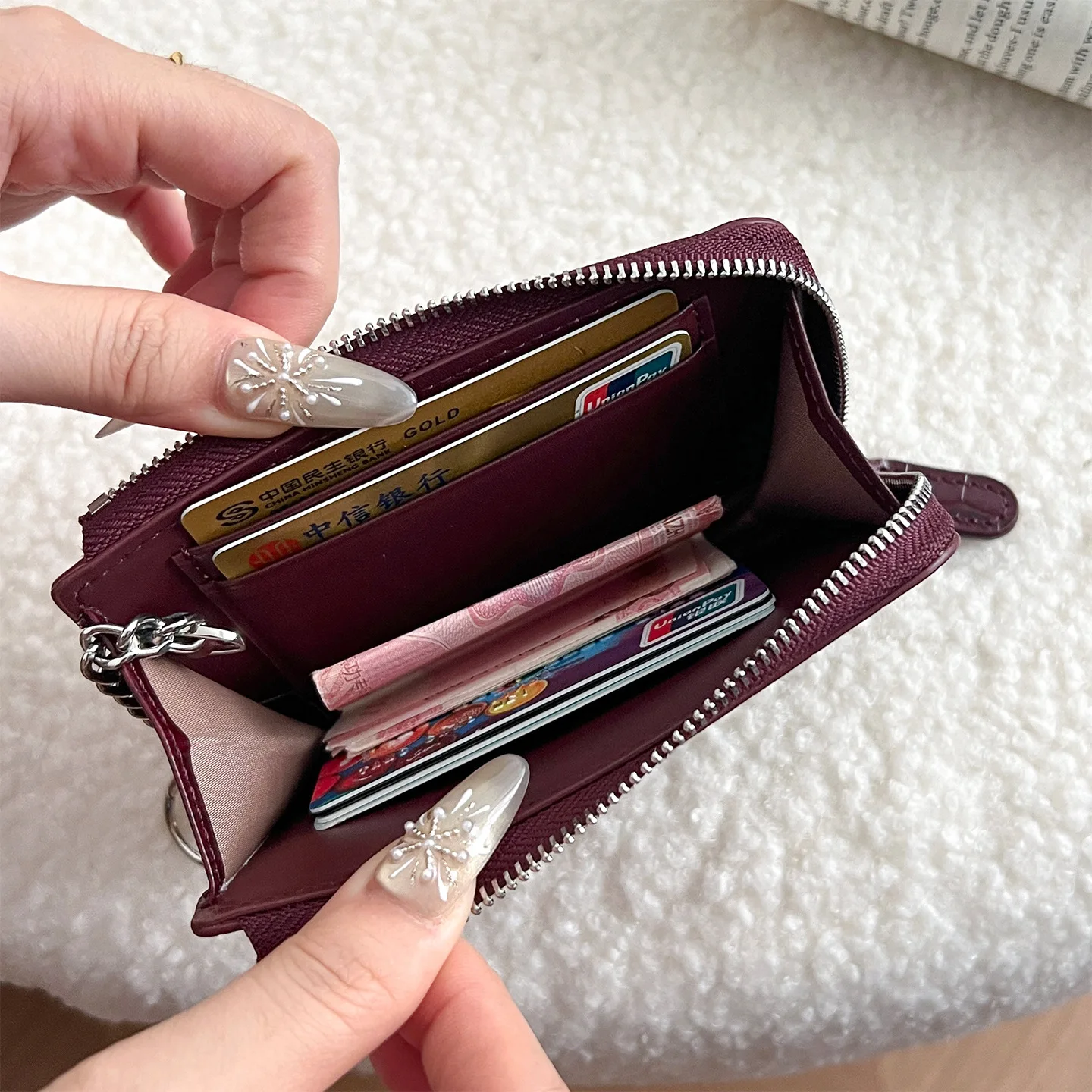 Women Leather Coin Purses - Crocodile Pattern Zipper Small Wallet with Multi Card Slots Holds Credit Cards, Banknotes and Coins