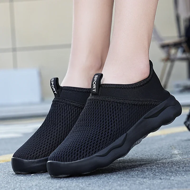 2023 Hot Sale Men's Shoes Slip on Men's Vulcanize Shoes Spring and Autumn Solid Net Cloth Mid Heel Casual Breathable Sneakers