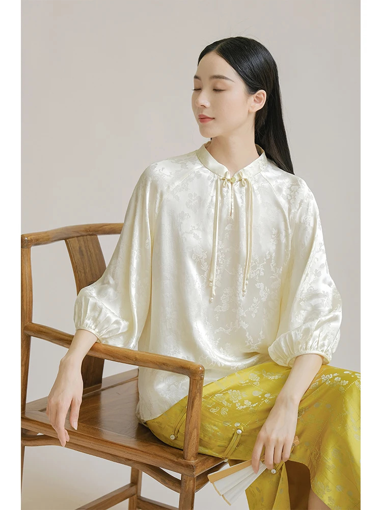 

Новая китайская шелковая блузка с вышивкой, воротником-стойкой и улучшенной застежкой на пуговицах, в стиле дзен, костюм Тан, женская модная одежда, лето 2024