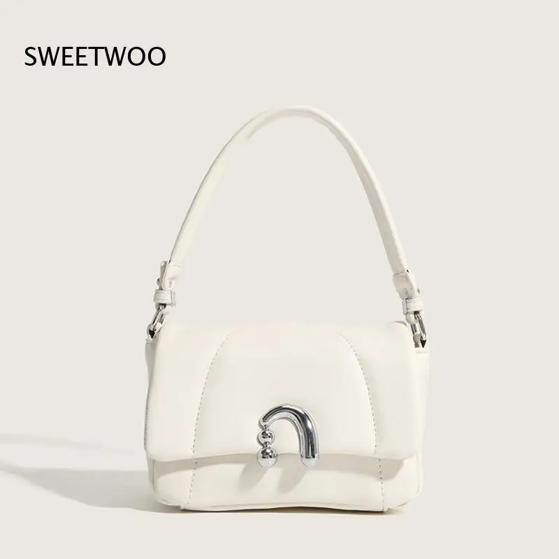 Chic Blush Pink Shoulder Bag Padded Leather Texture And Unique U-Shaped Metal Clasp Ideal For Date Night Outfits