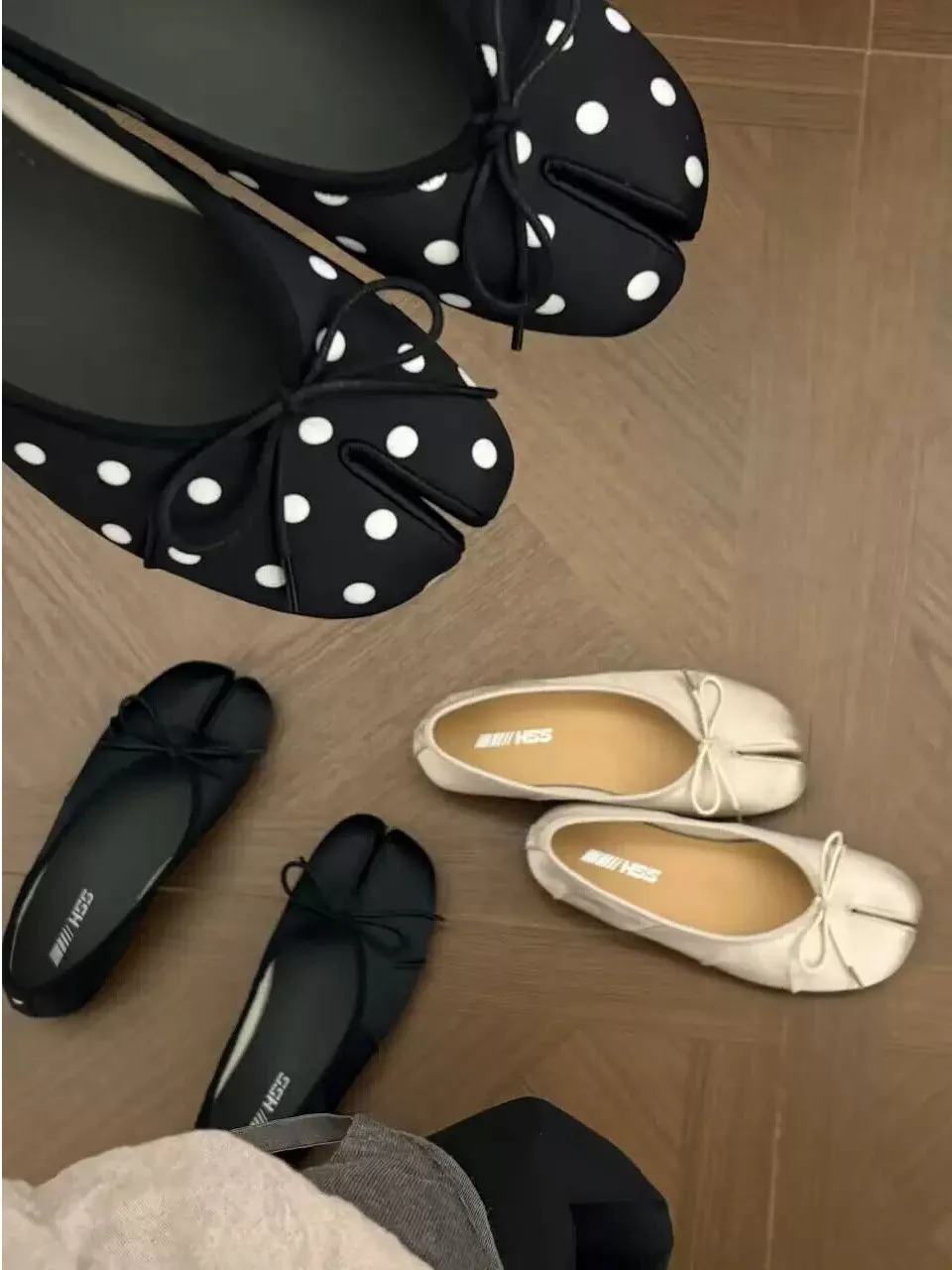 genuine-leather-soft-women's-flats-spring-2026-polka-dot-satin-slip-on-flat-ballet-split-toe-shoes-comfortable-casual-footwear