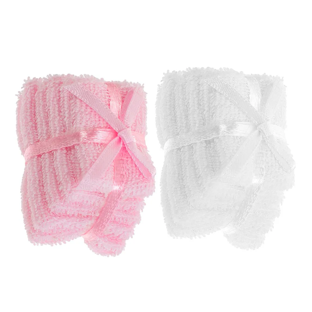 2Pcs Miniature Dollhouse Bathroom Towels Set Compact Fabric Hand Towels for Miniature Bath Accessories Dollhouse Towel Set view 5