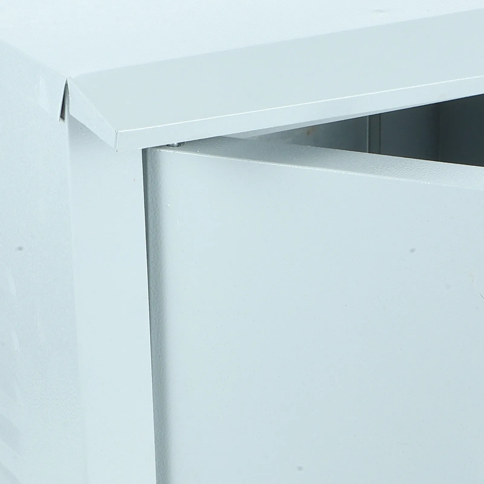 Weatherproof Outdoor Breaker Box Sturdy Iron Project Enclosure Box Spacious Space Easy Installation Cable Storage