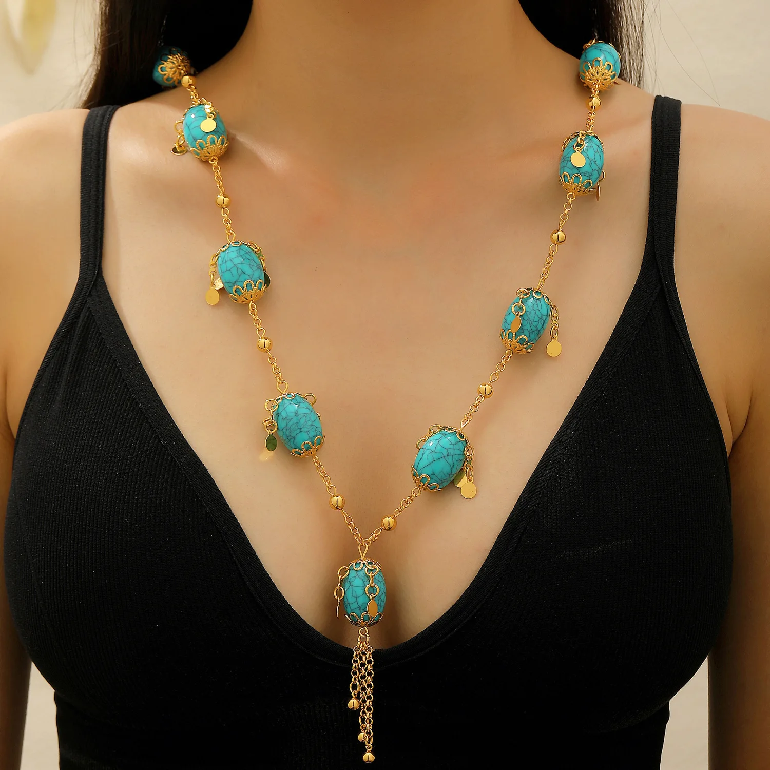 

Personalized ethnic style retro turquoise long necklace flower fringed oval turquoise sweater chain