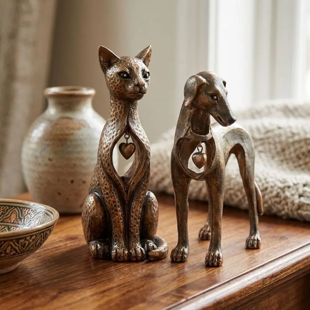 Resin Heart Cutout Sighthound Statue Rustic Artistic Vintage Cat Dog Sculpture Minimalist Fade-Resistant