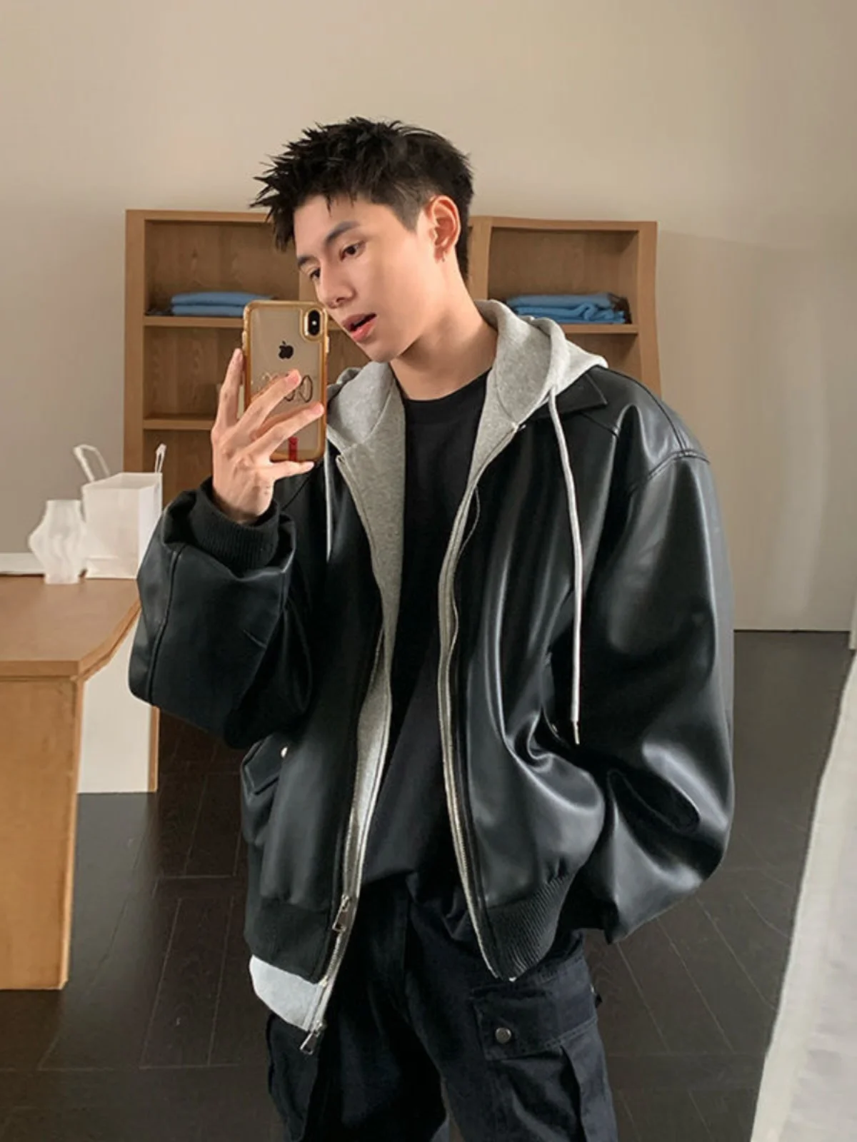 

American Sle Loose Fit PU Leather Hoodie Jaet Men's Fake Two-Piece Outerwear Casual Youthful Sle Autumn Winter Coat