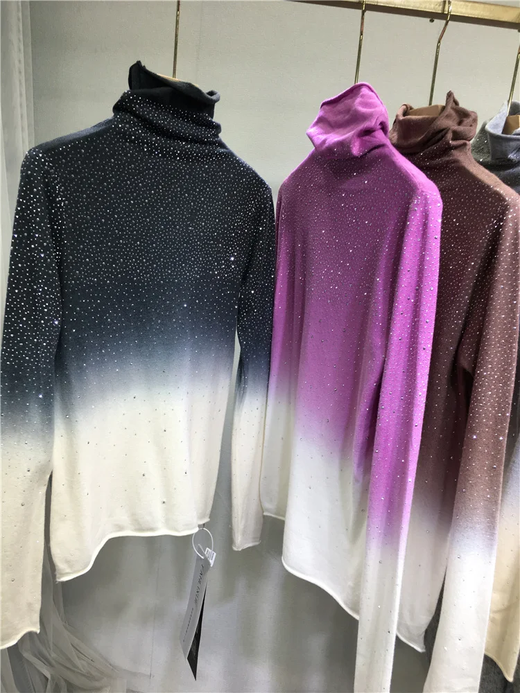 Merci europee Industria pesante Maglione con diamanti caldi Donna Tie-dye Collo alto Sottile maglione lavorato a maglia a maniche lunghe Autunno Inverno