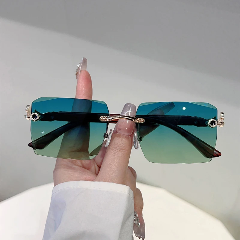 KAMMPT Randlose quadratische Sonnenbrille für Herren, 2025, neuer Farbverlauf, lässige Farbtöne, Damen, trendiges Vintage-Markendesign, mehrfarbige Sonnenbrille