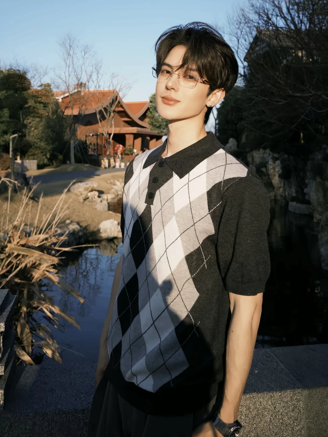 Comfortable Knitted Shirt Diamond Pattern Short Sleeve Casual T-Shirt for Men Breathable Lightweight Skin-Friendly